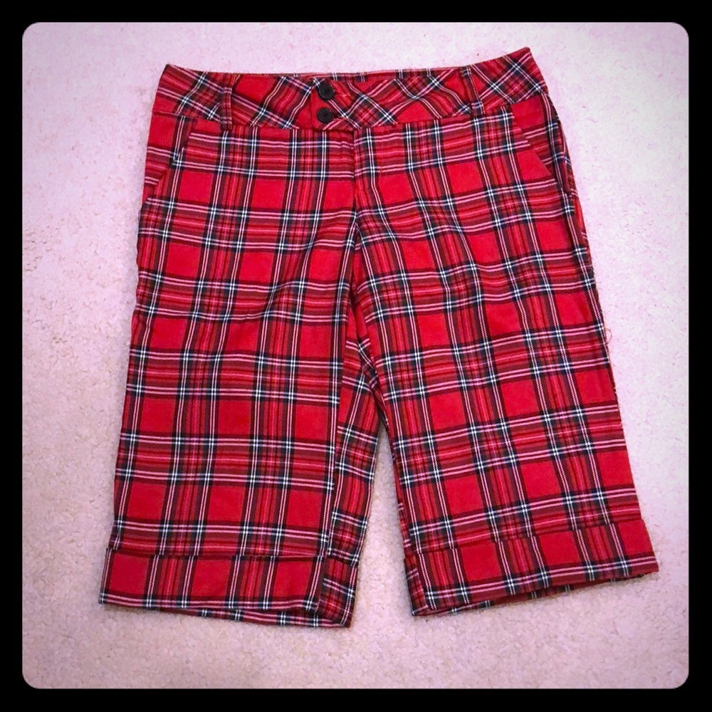 Funky L.E.I. Red Plaid 3/4 thigh pants